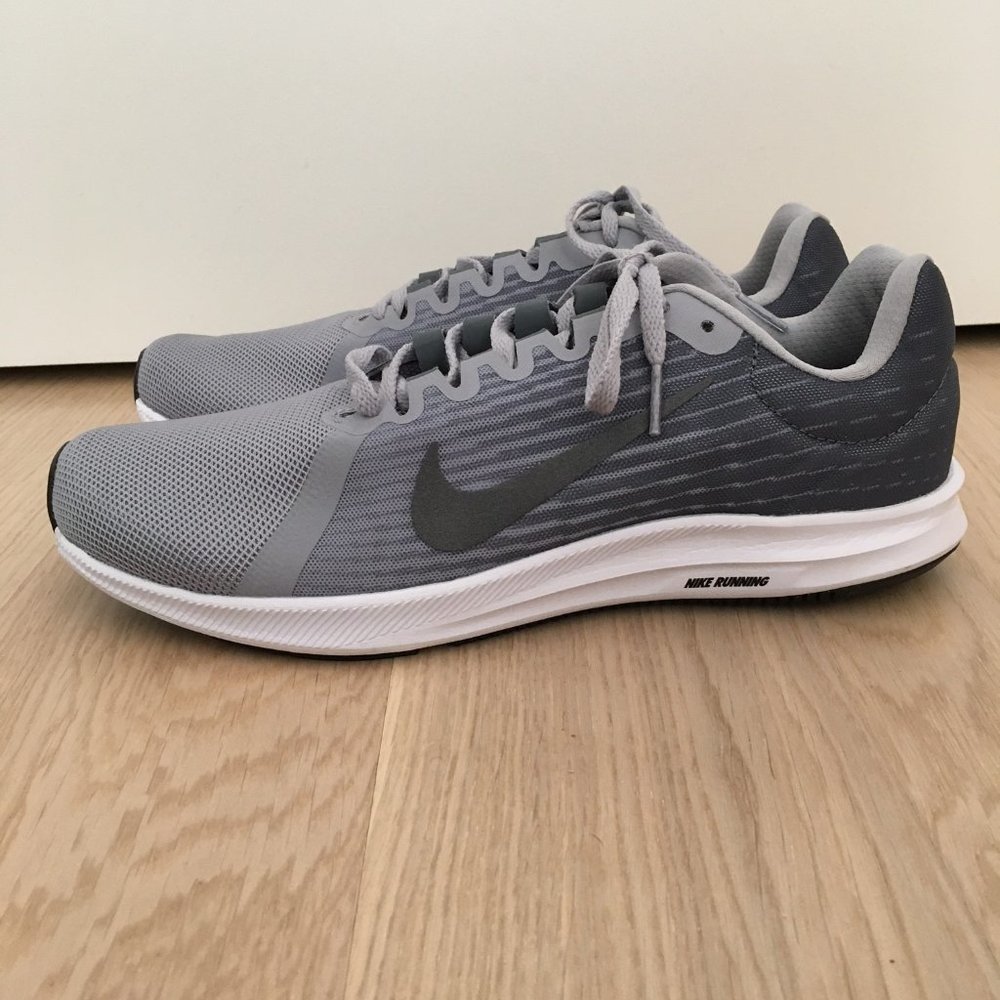 Nike Running Shoes (NEW) - Picture 2 of 4
